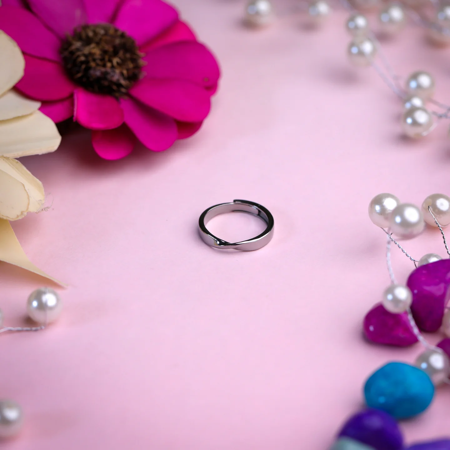 Eternity Promise Mobius Couple Rings - Image 3