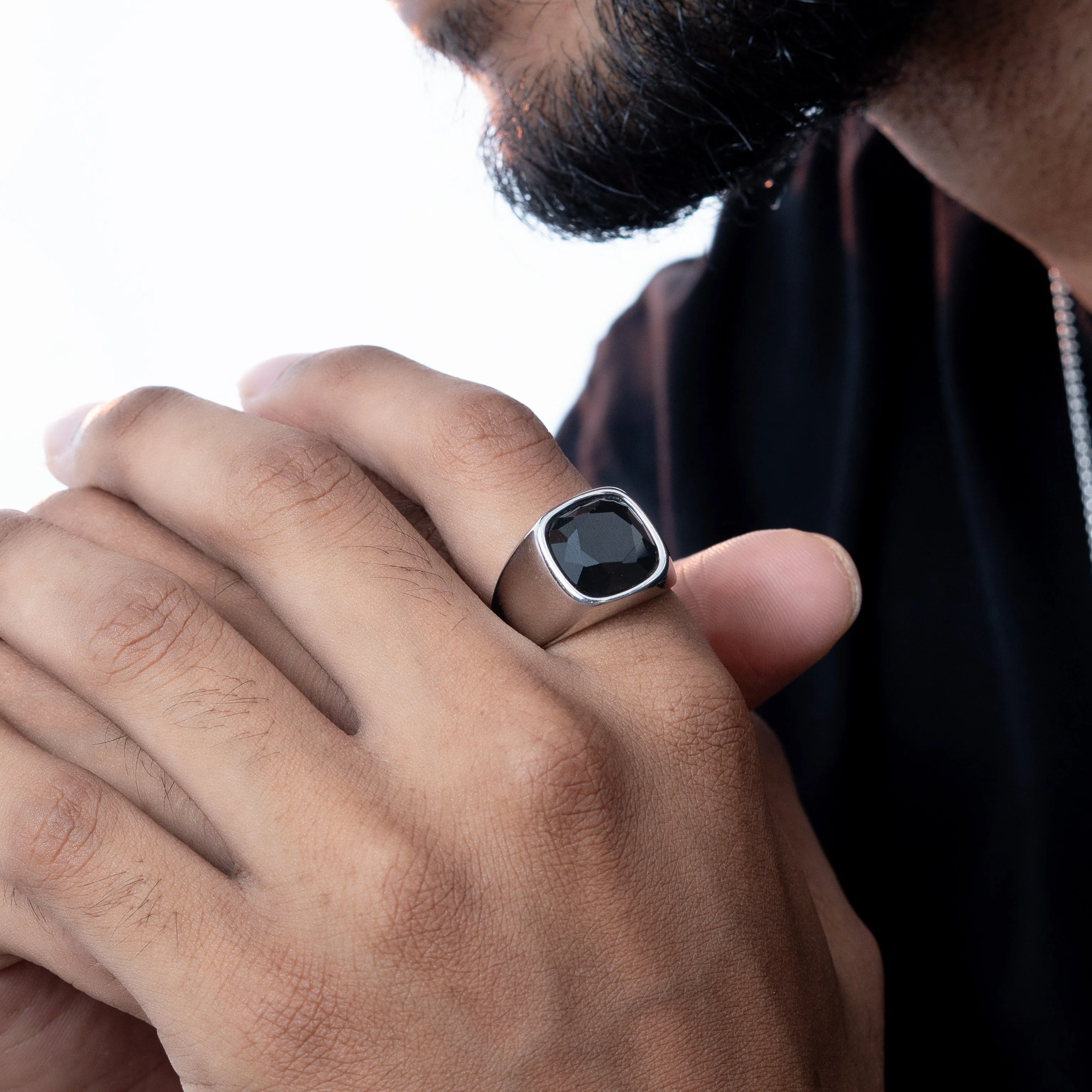 ONYXIS Ring