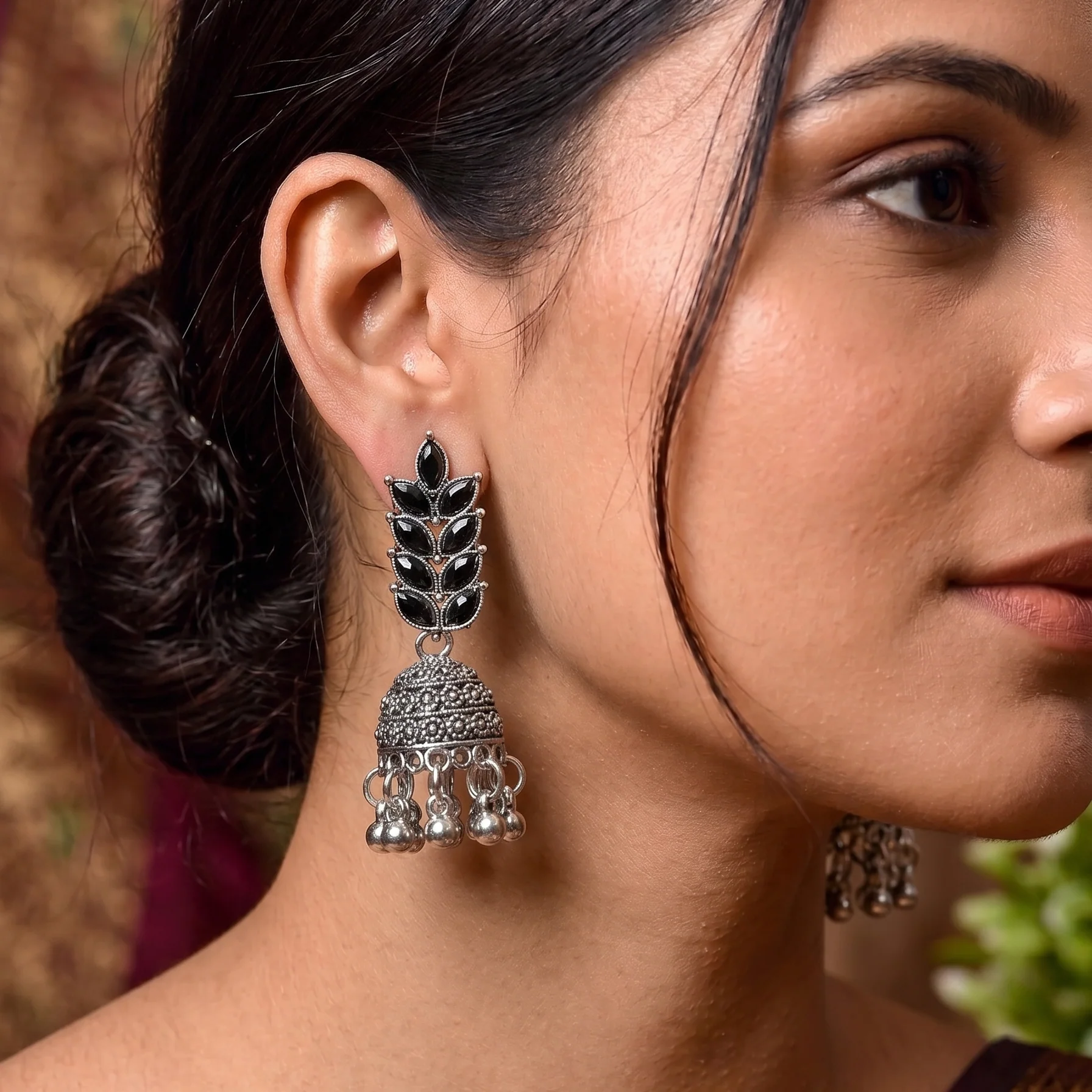 Personalised 12 Jhumka Box with Mirror - Image 12