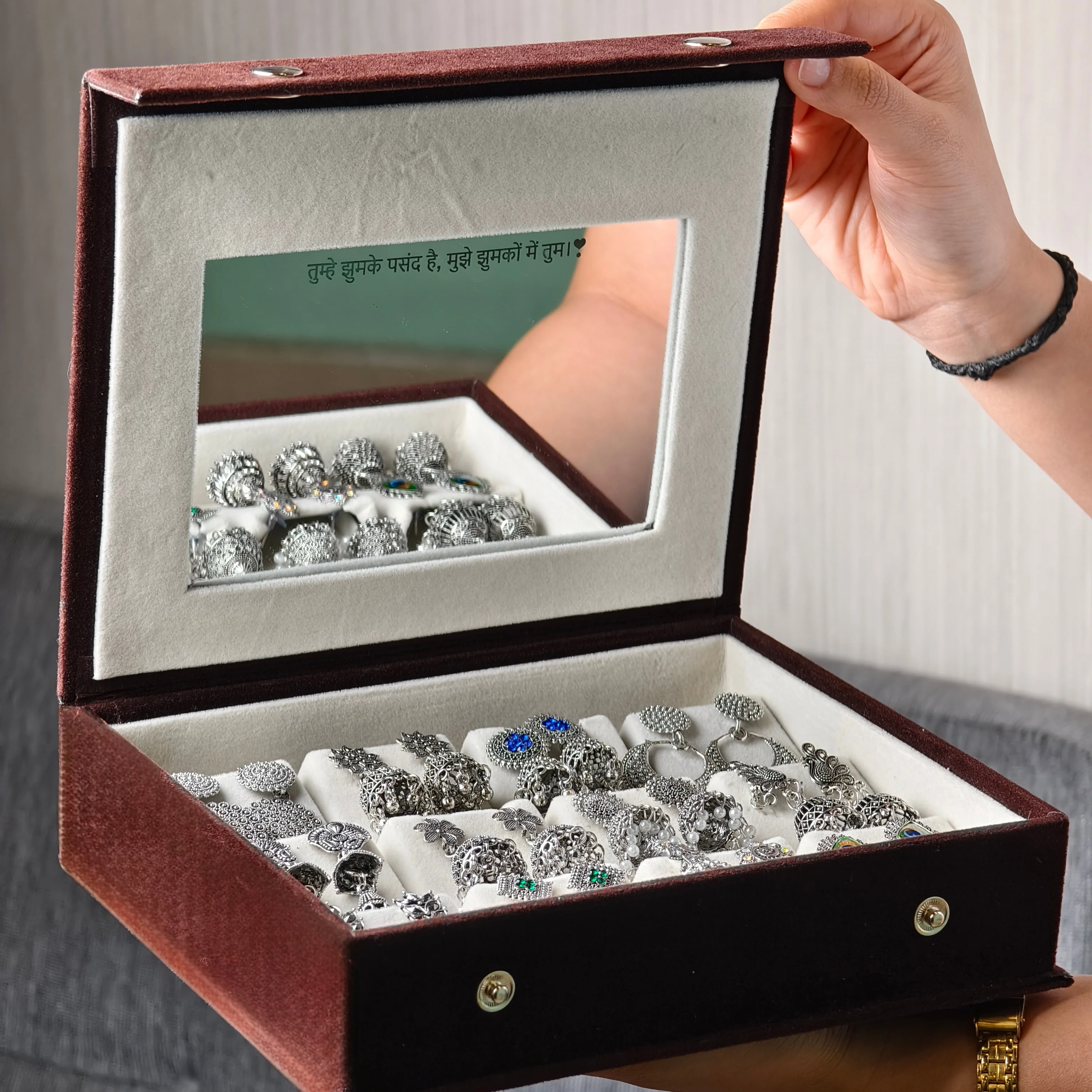 Personalised 12 Jhumka Box with Mirror - Image 3