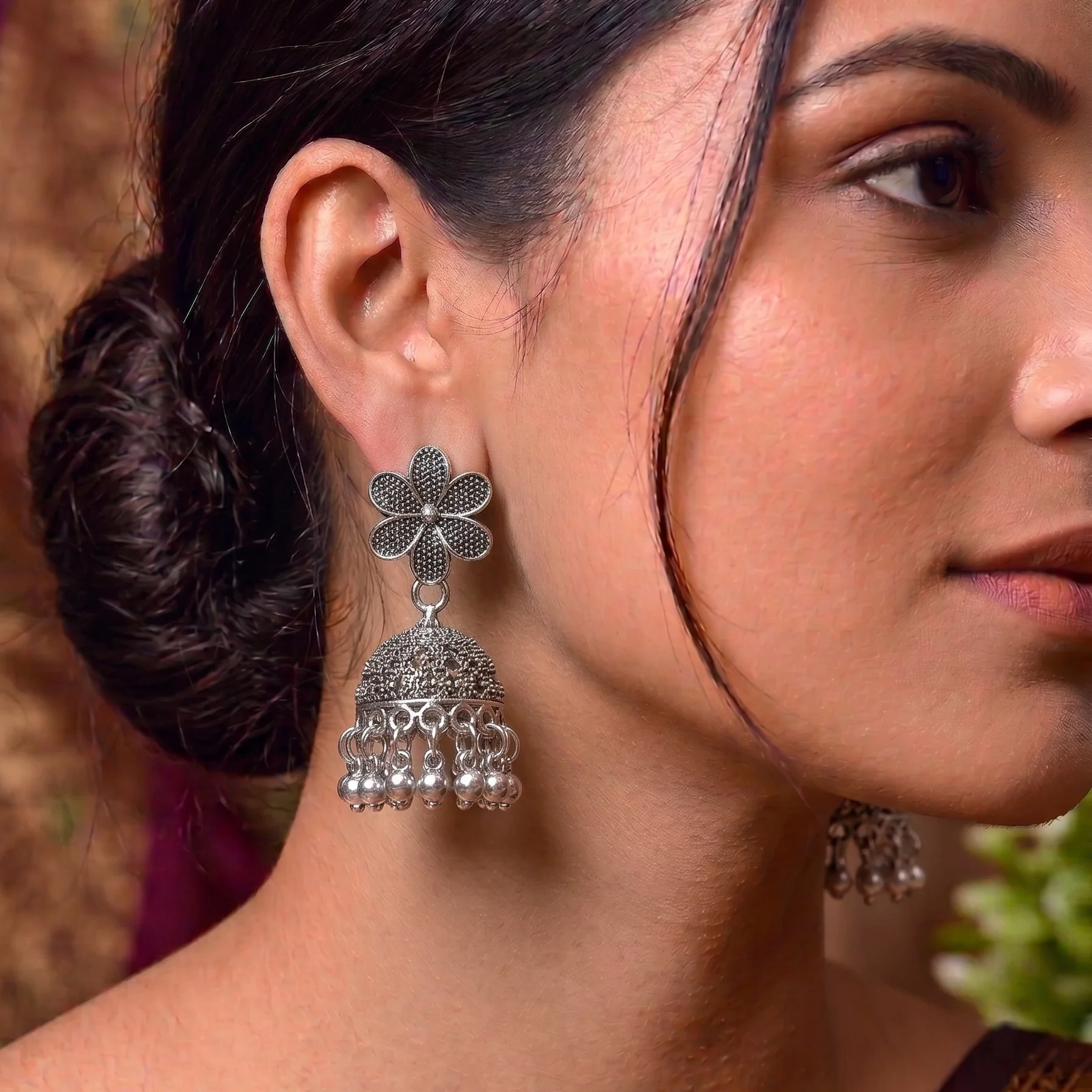 Personalised 12 Jhumka Box with Mirror - Image 8